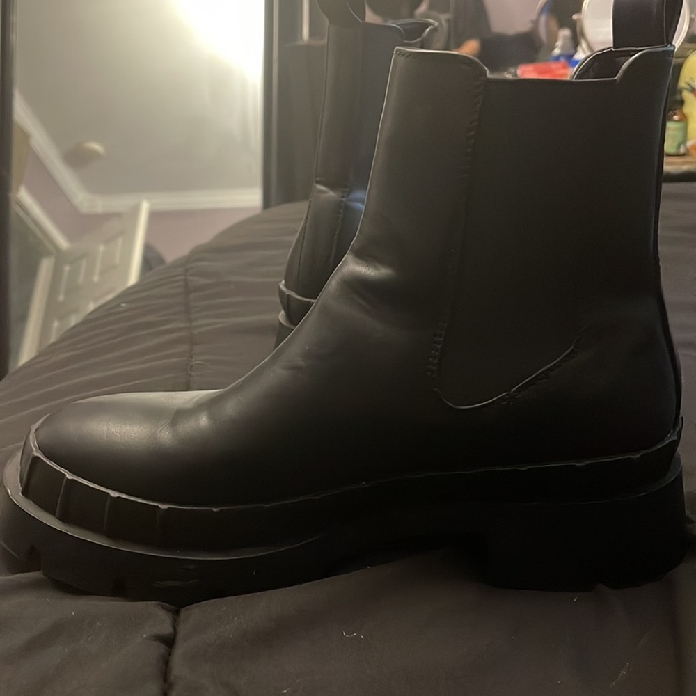 Black lug sole boots - Picture 4 of 5